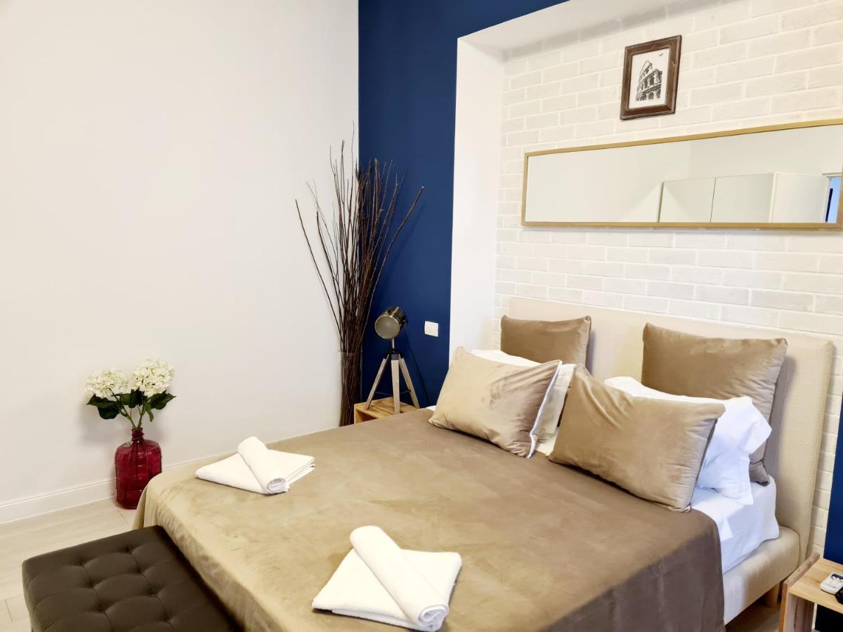 Metropole Apartments - Old City Bucharest Bilik gambar
