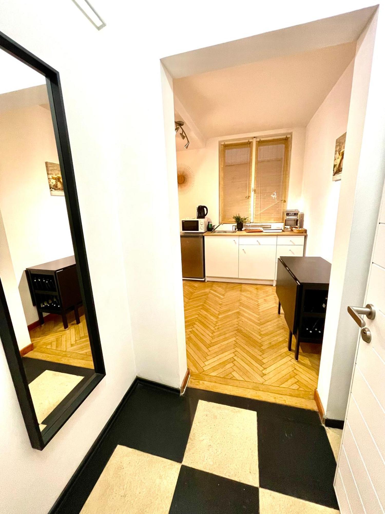 Metropole Apartments - Old City Bucharest Luaran gambar