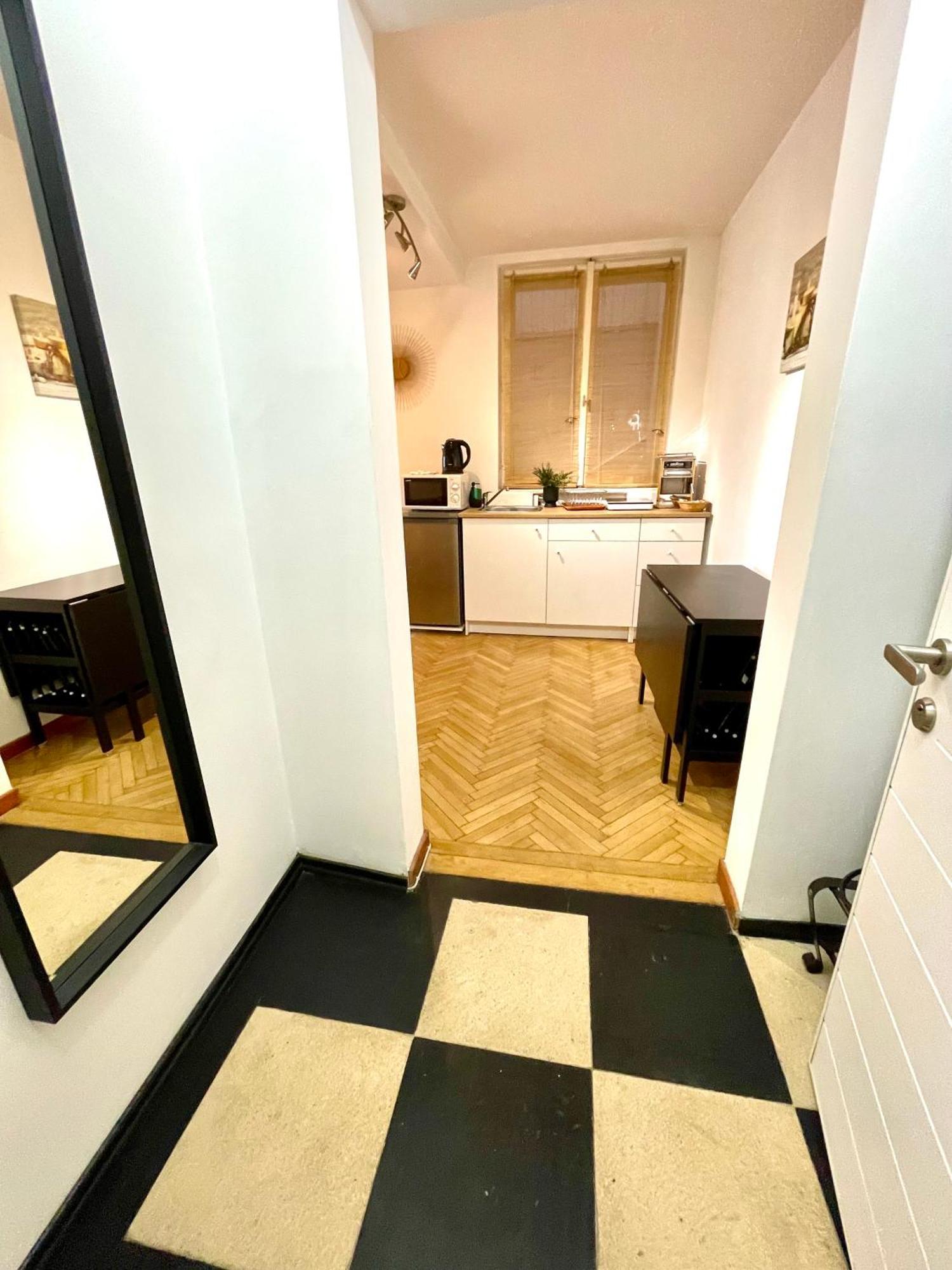 Metropole Apartments - Old City Bucharest Luaran gambar